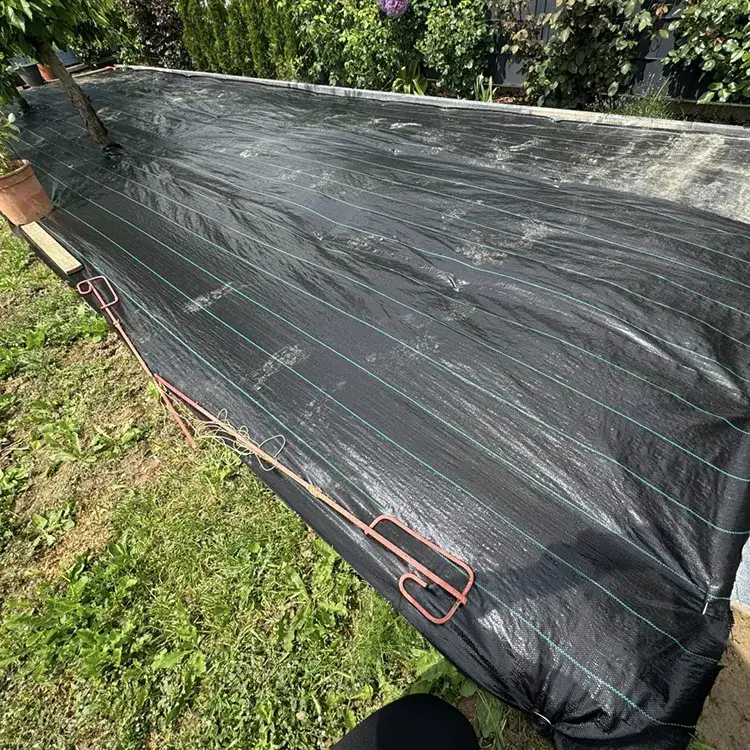 Comment le tissu anti-mauvaises herbes biodégradable améliore-t-il le contrôle durable des mauvaises herbes ?